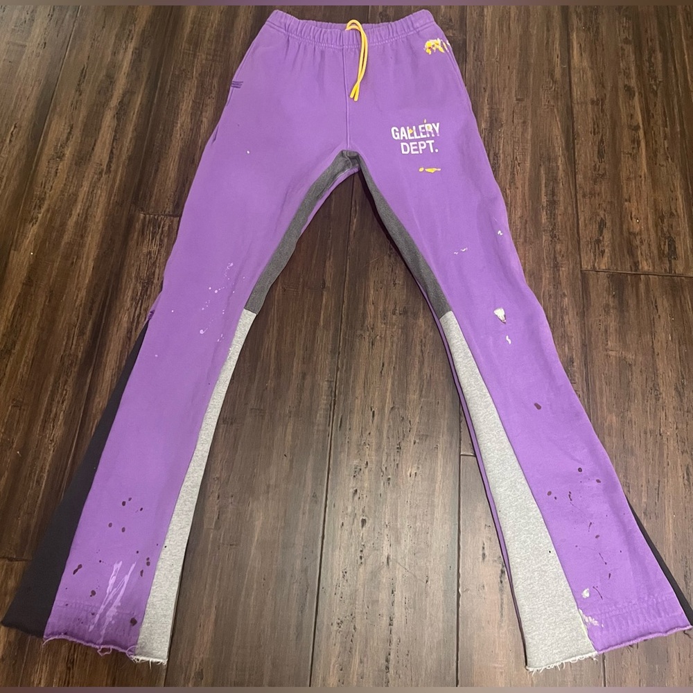 GALLERY DEPT GD PAINTED FLARE SWEATPANT- PURPLE SIZE XS